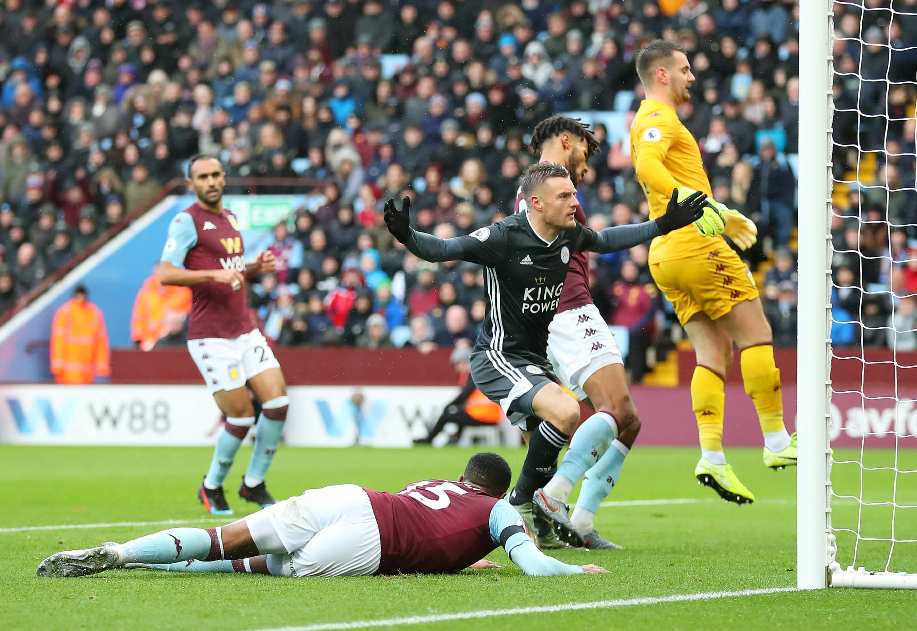 体育巴黎奥运会：历史首金 邓雅文女子自由式小轮车公园赛夺冠